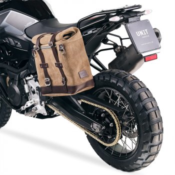 Borsa laterale Scram in Crosta di Cuoio 22L-30L + Telaio BMW F900GS SX